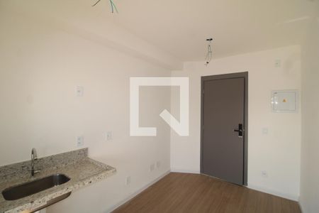 Sala / Cozinha de kitnet/studio para alugar com 1 quarto, 26m² em Vila Dom Pedro Ii, São Paulo