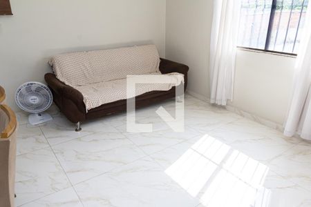 Sala de casa para alugar com 2 quartos, 90m² em Pedra de Guaratiba, Rio de Janeiro