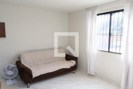 Sala de casa para alugar com 2 quartos, 90m² em Pedra de Guaratiba, Rio de Janeiro