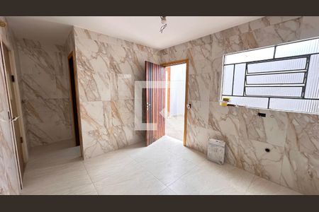 Casa para alugar com 3 quartos, 125m² em Jardim Alfredo, São Paulo