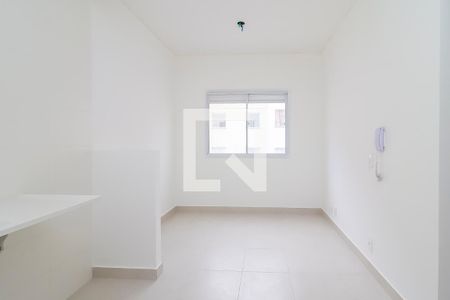 Sala/Cozinha de apartamento à venda com 2 quartos, 33m² em Fazenda Aricanduva, São Paulo