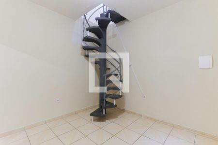 Sala de casa para alugar com 2 quartos, 75m² em Jardim Elisa Maria, São Paulo