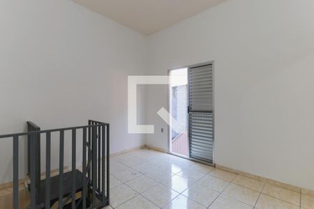 Quarto 2 de casa para alugar com 2 quartos, 75m² em Jardim Elisa Maria, São Paulo