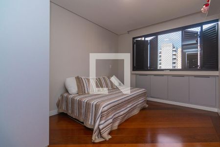 Quarto de apartamento à venda com 3 quartos, 115m² em Vila Olímpia, São Paulo