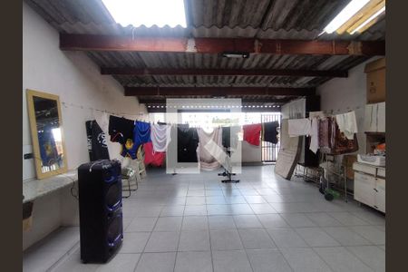 Área de Serviço de casa à venda com 3 quartos, 125m² em Vila Liviero, São Paulo