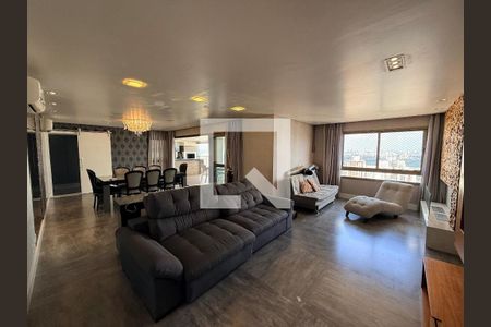 Apartamento para alugar com 3 quartos, 252m² em Santana, São Paulo