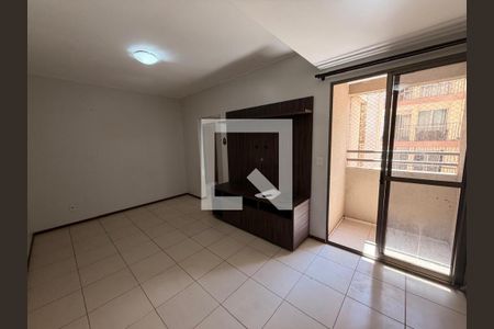 Apartamento à venda com 3 quartos, 69m² em Csb 10, Brasília