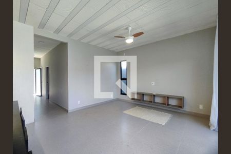 Sala de casa de condomínio para alugar com 2 quartos, 180m² em Vargem Grande, Rio de Janeiro