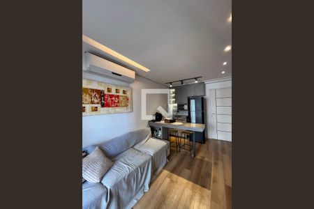 Sala de kitnet/studio para alugar com 1 quarto, 33m² em Vila Nair, São Paulo