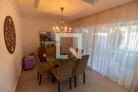 Casa à venda com 3 quartos, 450m² em Itaipu, Niterói