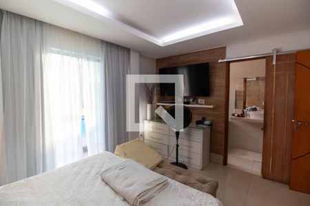 Casa à venda com 3 quartos, 450m² em Itaipu, Niterói