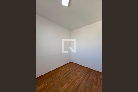 Quarto 1 de apartamento para alugar com 2 quartos, 32m² em Parque Fongaro, São Paulo