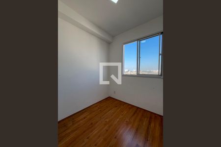 Quarto 2 de apartamento para alugar com 2 quartos, 32m² em Parque Fongaro, São Paulo