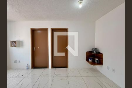 Sala  de apartamento para alugar com 2 quartos, 42m² em Jardim São Luís, São Paulo