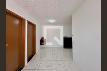 Sala  de apartamento para alugar com 2 quartos, 42m² em Jardim São Luís, São Paulo