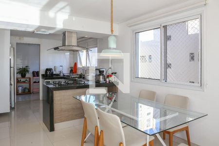 Sala de apartamento à venda com 3 quartos, 118m² em Vila Anglo Brasileira, São Paulo