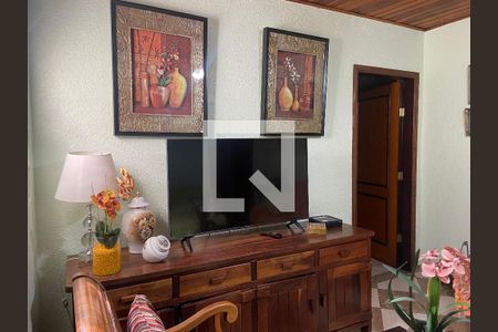Sala de casa à venda com 3 quartos, 125m² em Vila Lageado, São Paulo