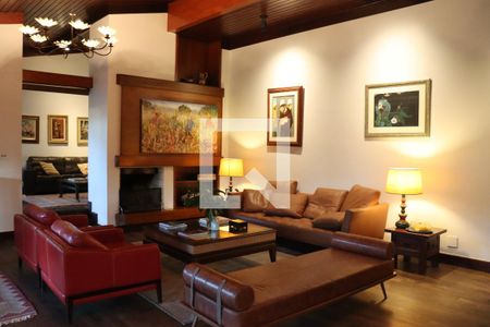 Sala de casa de condomínio para alugar com 5 quartos, 400m² em Jardim Parnaiba, Barueri