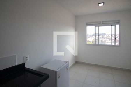 Sala / Cozinha  de apartamento para alugar com 2 quartos, 30m² em Vila Maria, São Paulo