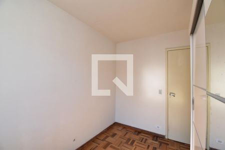 Quarto 1 de apartamento para alugar com 2 quartos, 70m² em Bacacheri, Curitiba