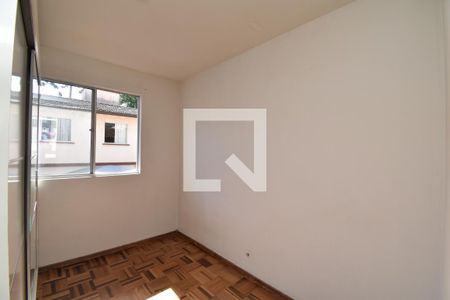 Quarto 1 de apartamento para alugar com 2 quartos, 70m² em Bacacheri, Curitiba
