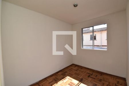 Quarto 2 de apartamento para alugar com 2 quartos, 70m² em Bacacheri, Curitiba