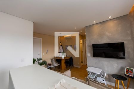 Sala_Cozinha de apartamento à venda com 2 quartos, 56m² em Vila Militar, Barueri