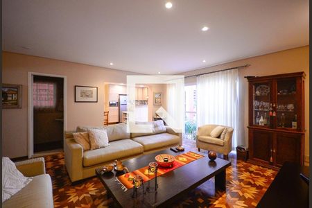 Casa à venda com 3 quartos, 260m² em Cursino, São Paulo