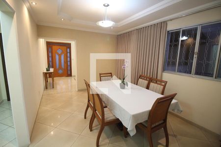 Copa de casa à venda com 4 quartos, 335m² em Jardim Vera Cruz, Contagem