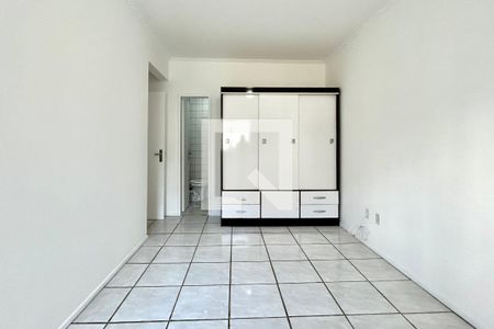 Suíte  de apartamento para alugar com 2 quartos, 70m² em Centro, Florianópolis