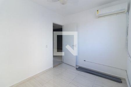 Quarto 2 de apartamento para alugar com 2 quartos, 46m² em Bangu, Rio de Janeiro
