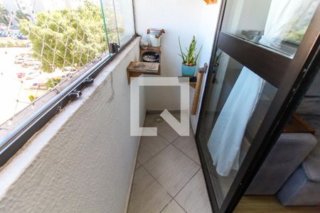 Sacada de apartamento à venda com 3 quartos, 65m² em Jardim Itapemirim, São Paulo