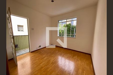 Quarto de apartamento para alugar com 3 quartos, 92m² em Santo Antônio, Belo Horizonte