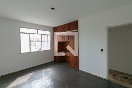 Casa à venda com 3 quartos, 360m² em Planalto, Belo Horizonte