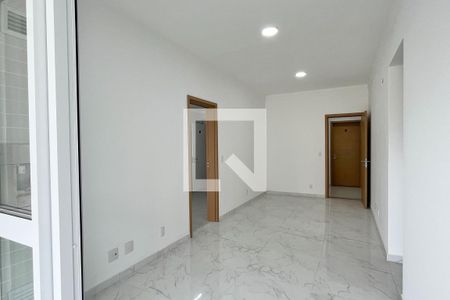 Sala de apartamento para alugar com 2 quartos, 87m² em Gonzaga, Santos