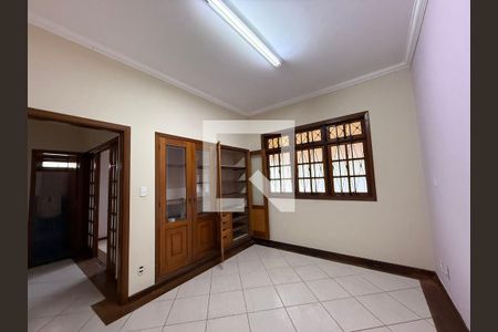 Casa para alugar com 4 quartos, 230m² em Jardim Dom Bosco, Campinas