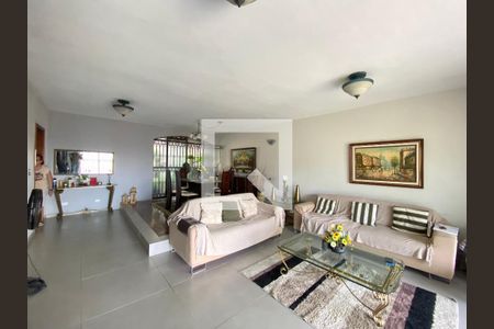 Casa à venda com 5 quartos, 1240m² em Água Santa, Rio de Janeiro