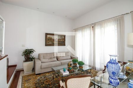 Sala de Estar de casa à venda com 4 quartos, 300m² em Vila Madalena, São Paulo