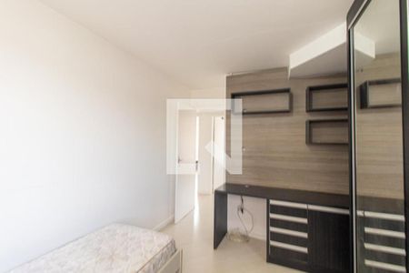 Quarto 2  de apartamento para alugar com 3 quartos, 90m² em Novo Mundo, Curitiba