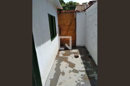 Entrada de casa para alugar com 1 quarto, 30m² em Morumbi, Uberlândia