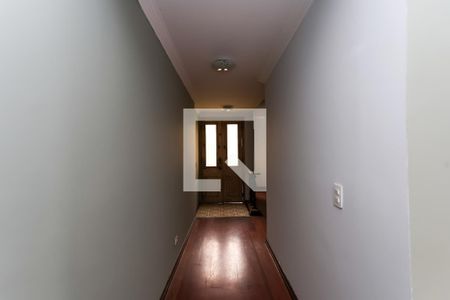 corredor de casa para alugar com 3 quartos, 249m² em Butantã, São Paulo