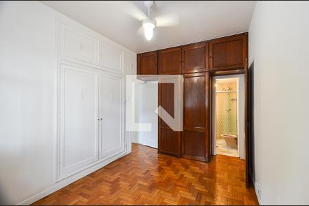 Suíte de apartamento para alugar com 3 quartos, 123m² em Santa Efigênia, Belo Horizonte