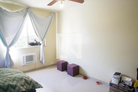 Quarto 1 de apartamento para alugar com 2 quartos, 50m² em Pechincha, Rio de Janeiro