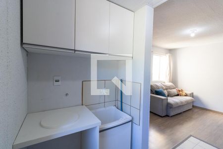 Cozinha de apartamento para alugar com 2 quartos, 44m² em Glória, Porto Alegre