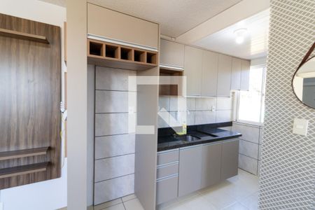Cozinha de apartamento para alugar com 2 quartos, 44m² em Glória, Porto Alegre