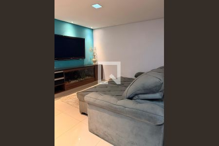 Sala de casa para alugar com 4 quartos, 300m² em Rio Bonito, São Paulo