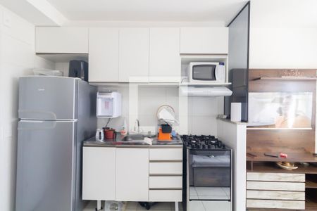 Sala/Cozinha de apartamento à venda com 2 quartos, 75m² em Vila Carmosina, São Paulo