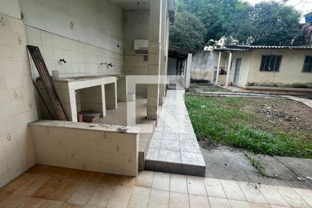 Quintal de casa para alugar com 2 quartos, 200m² em Jardim Primavera, Duque de Caxias
