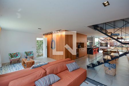 Casa à venda com 4 quartos, 205m² em Capela do Socorro, São Paulo
