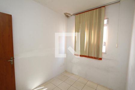 Quarto 1 de apartamento para alugar com 2 quartos, 108m² em Vila Amaral, Belo Horizonte